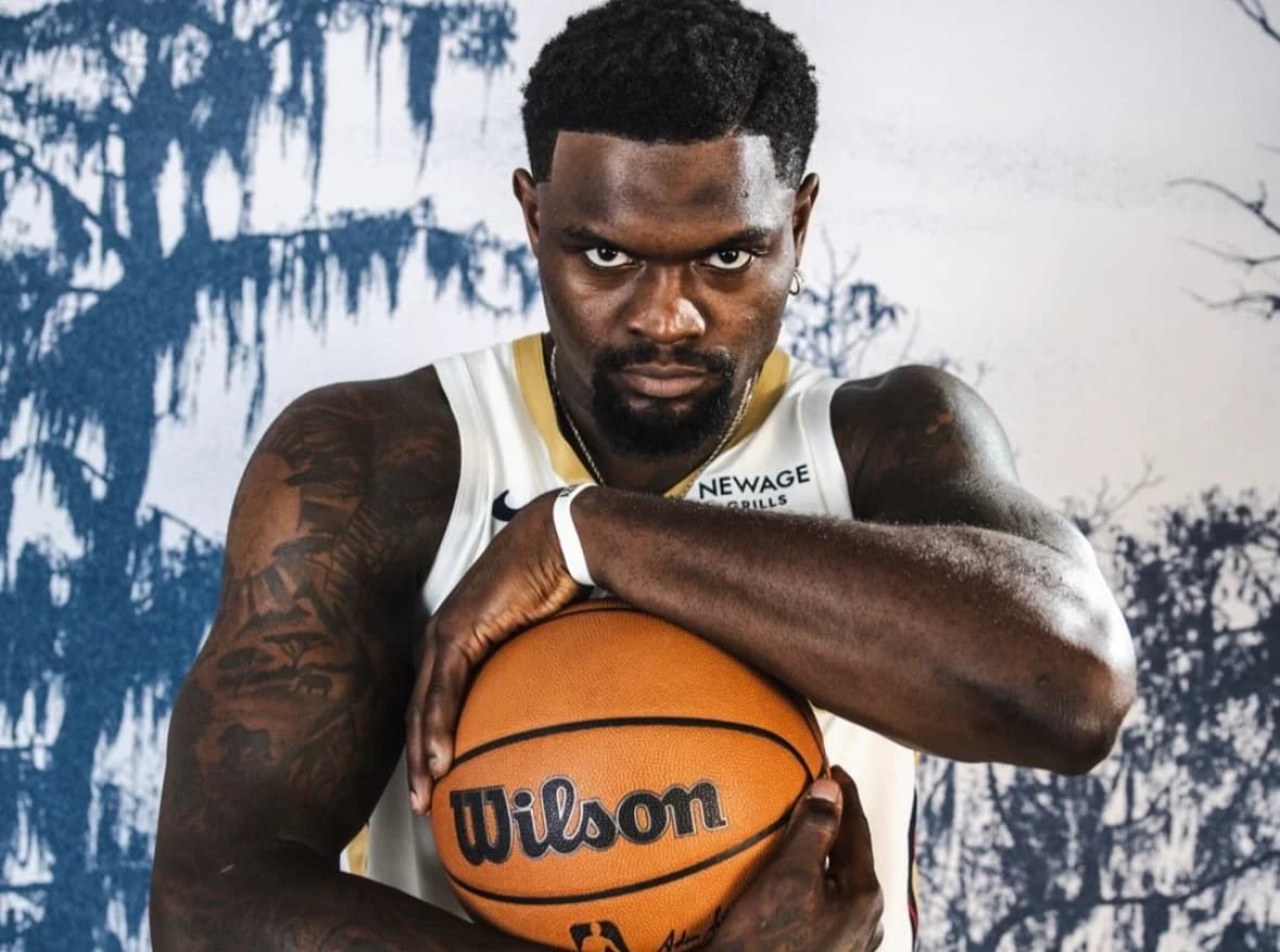 Pelicans no negocian extensión de Zion Williamson por ahora