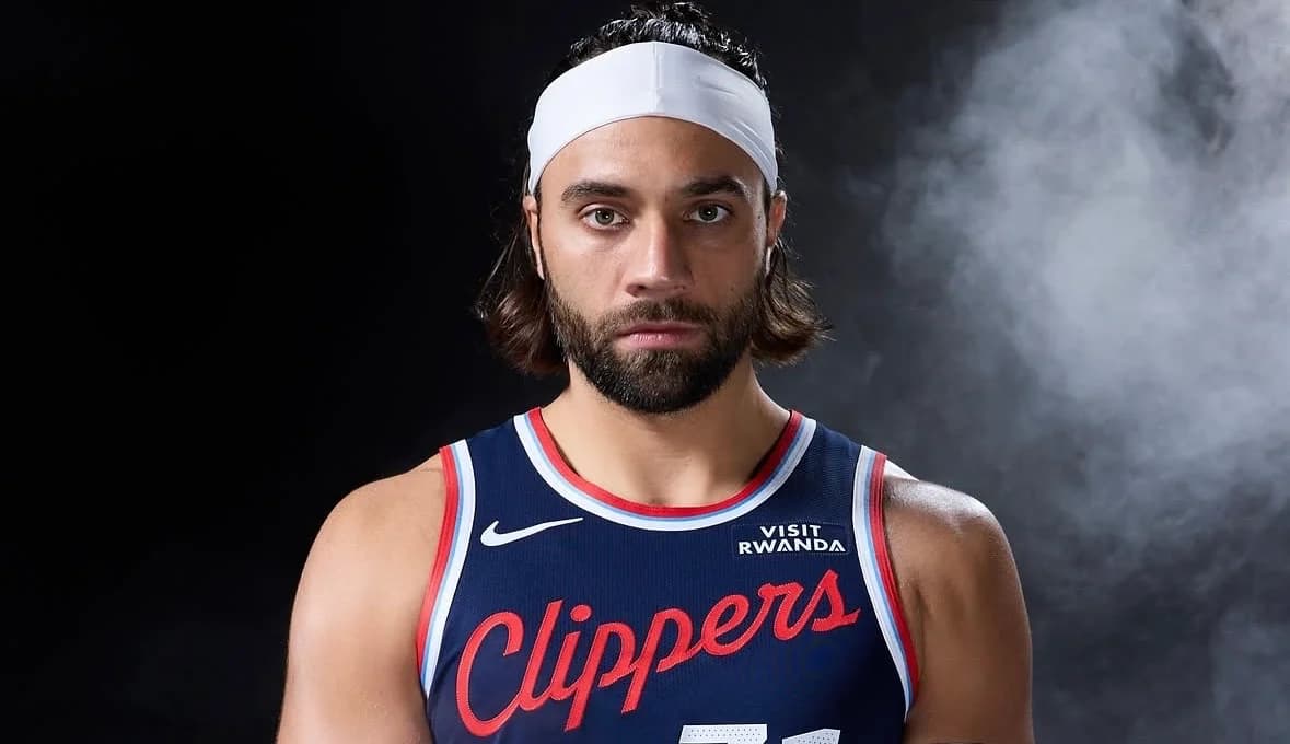 Max Strus se lesiona en partido de pretemporada con Clippers