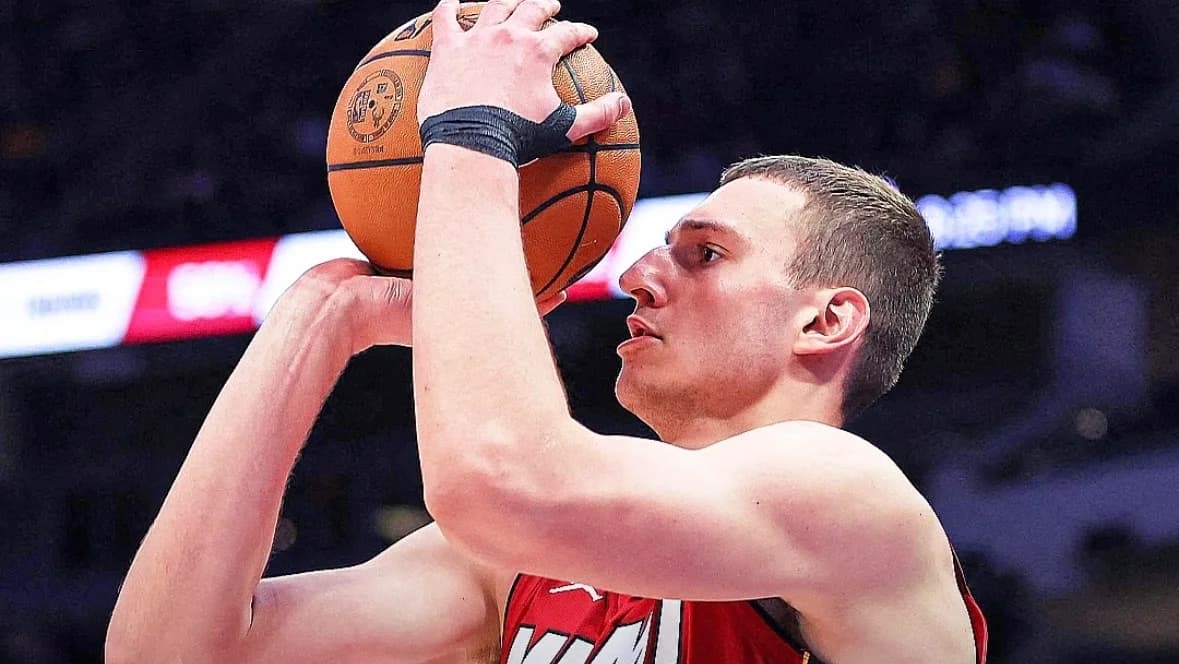 Spoelstra confía en la recuperación de Jovic esta temporada