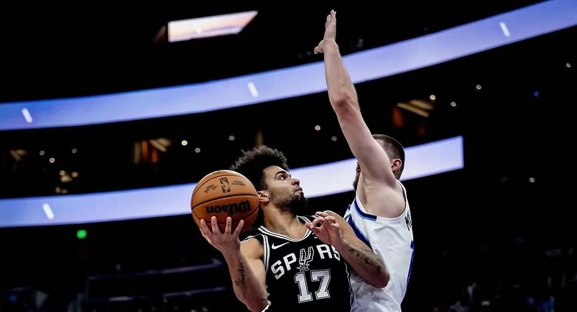Ja’Kobi Gillespie destaca en pretemporada de los Spurs