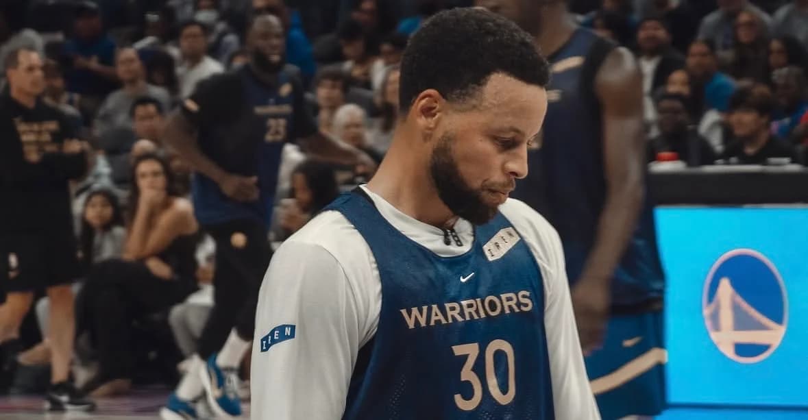 Curry sufre esguince de tobillo derecho antes del estreno