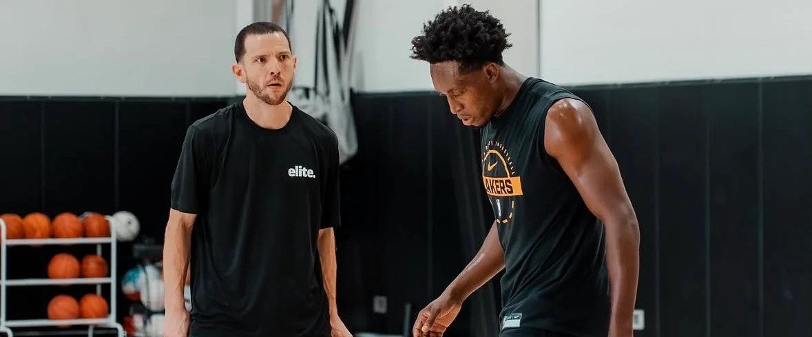 Sexton entrena al completo con los Lakers, Carr y Thiero con limitaciones