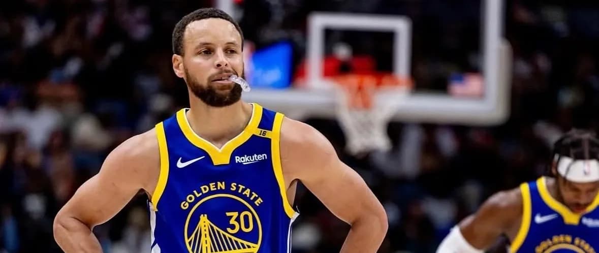 Stephen Curry asegura que su rodilla está en buen estado