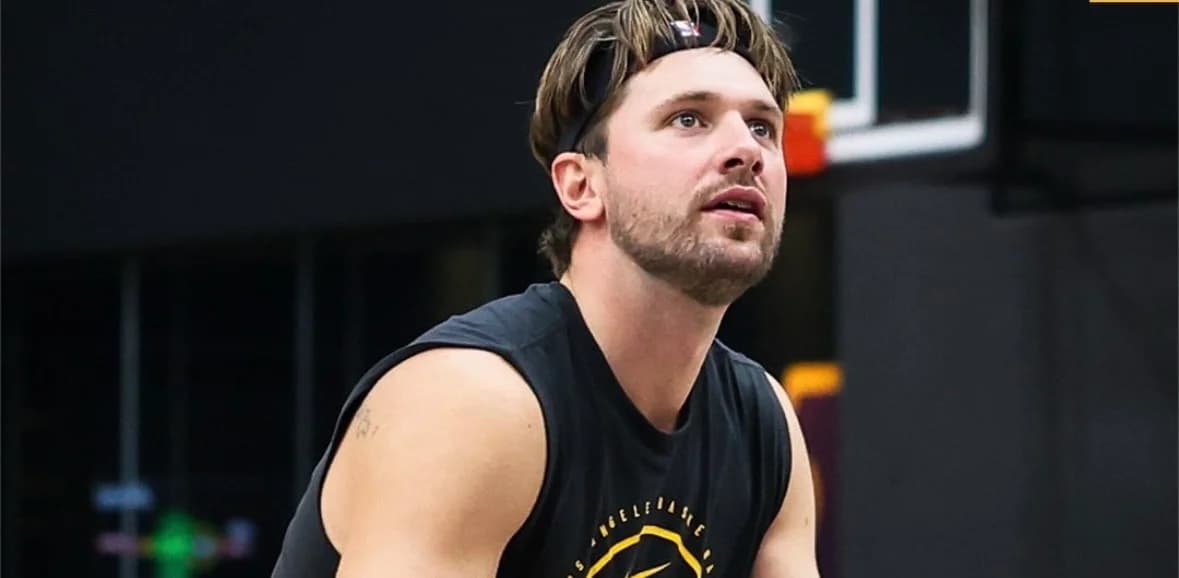 Doncic y Reaves lideran a los Lakers sin LeBron