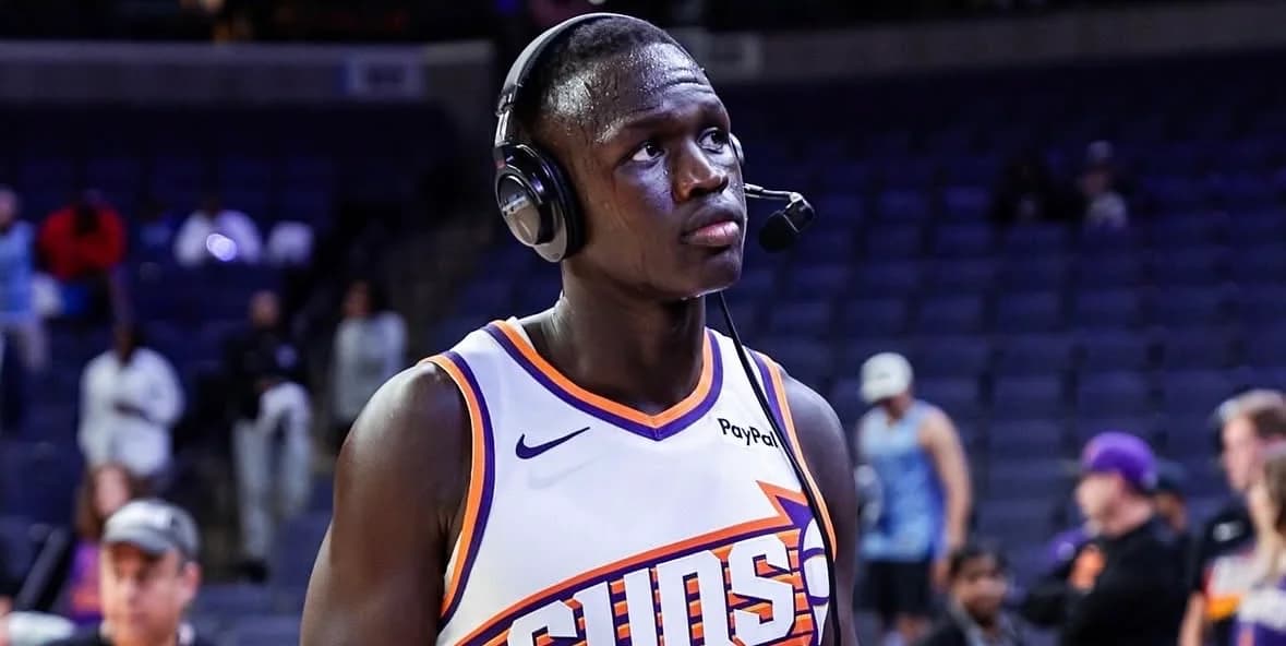Suns deciden pívot titular en pretemporada