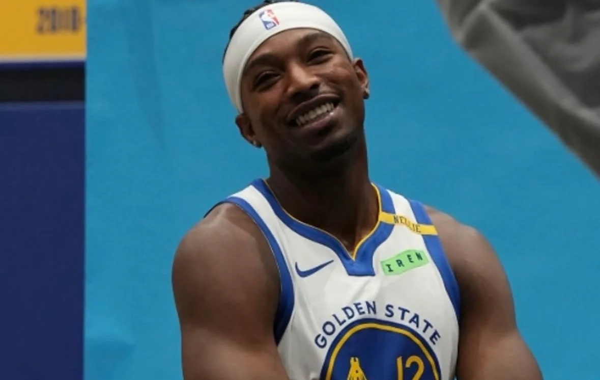Kerr destaca la velocidad de Brandon Williams en Warriors