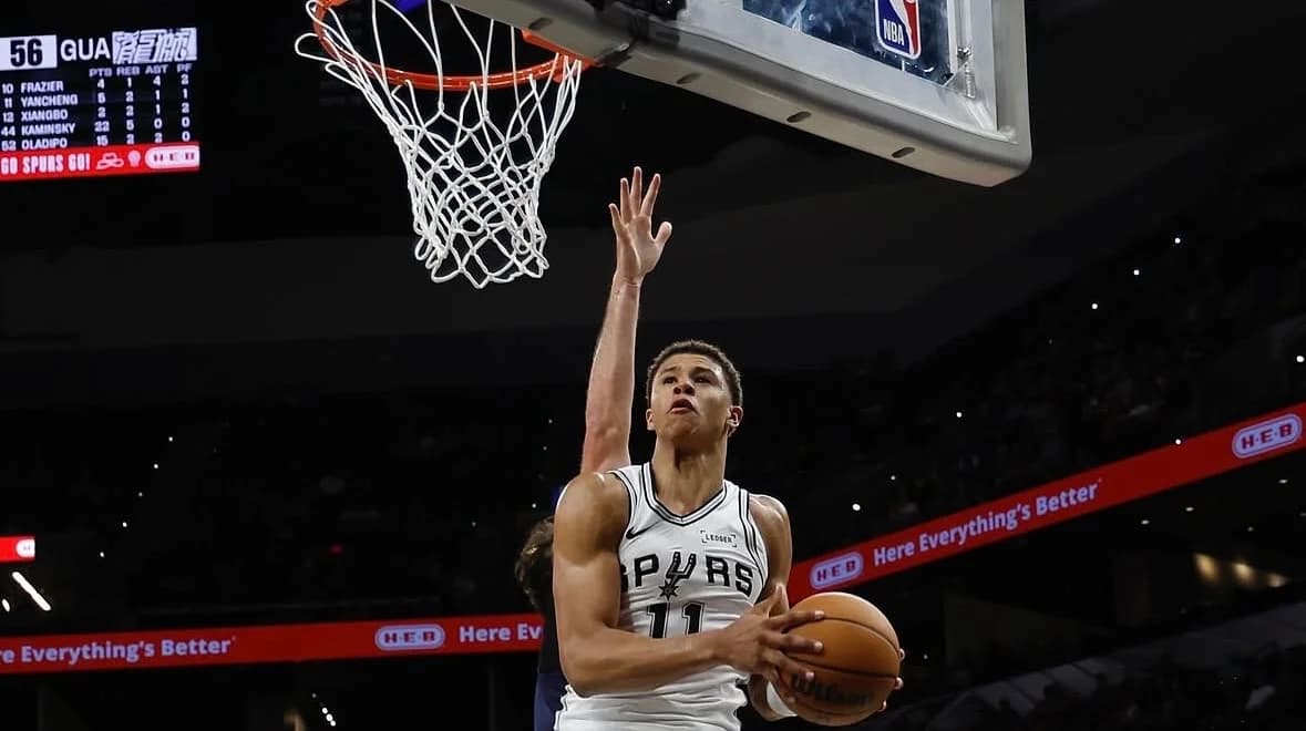 Carter Bryant busca dominar su rol de ‘tres y defensa’