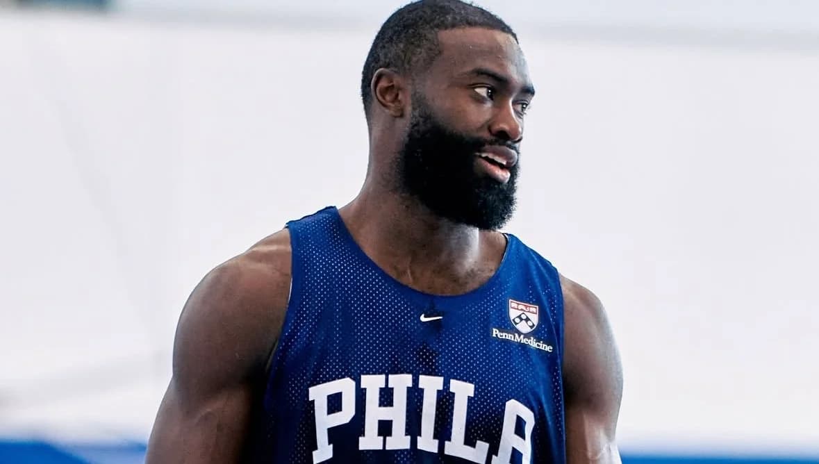 Jaylen Brown prueba el ‘dunker spot’ con los Sixers