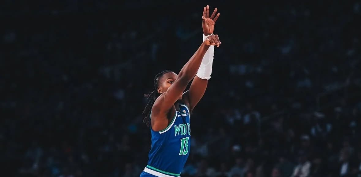 Finch destaca el impacto positivo de LaMelo Ball en Timberwolves
