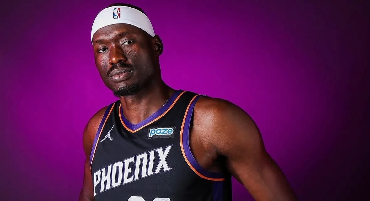 Los Suns convierten el contrato de Duop Reath en dual