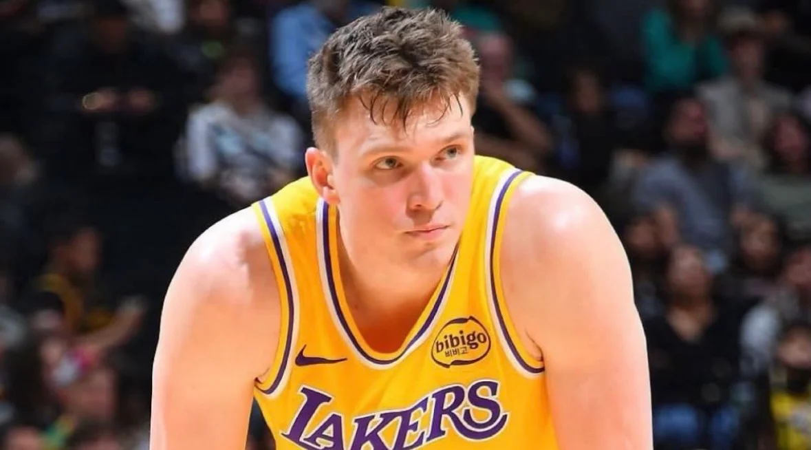 Los Lakers cortan a Dalton Knecht y fijan plantilla