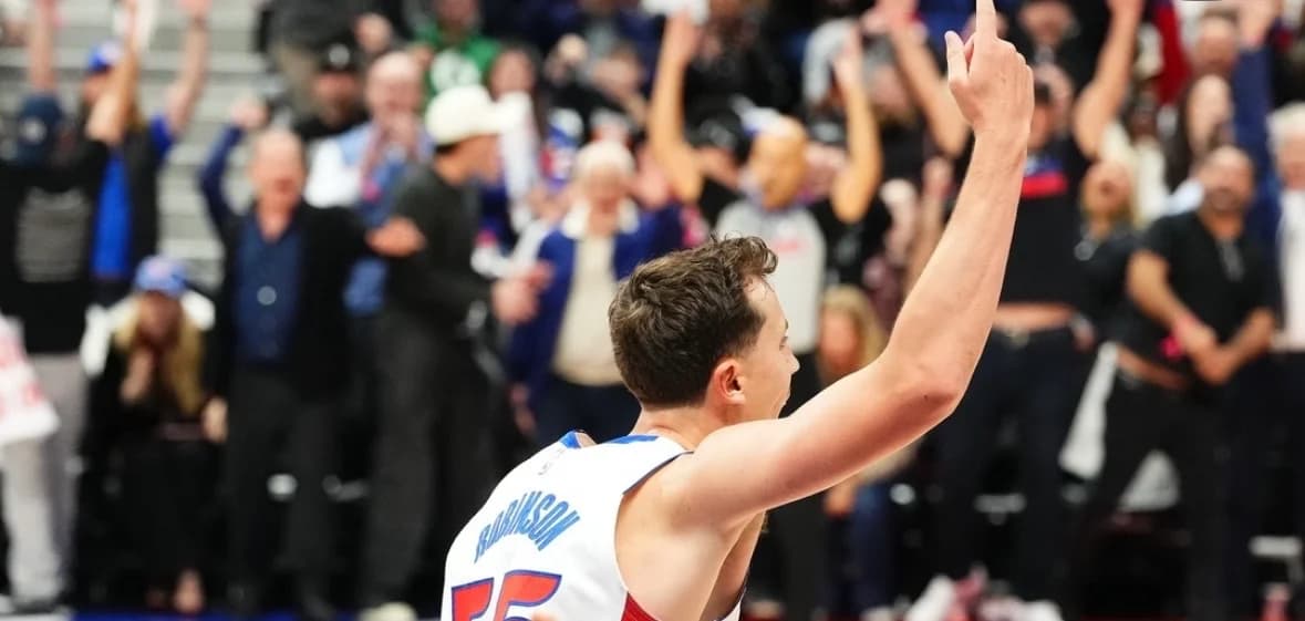 Pistons remontan 22 puntos y ganan a Celtics en apertura NBA