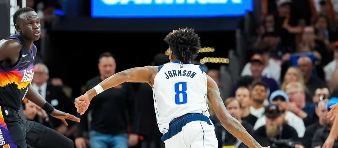 Pelicans declinan opción de AJ Johnson para 2027-28