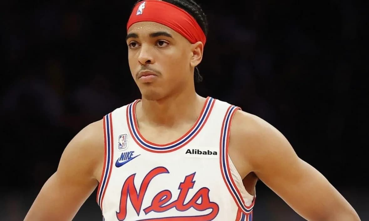 Nets limitan minutos de Mikel Brown Jr. tras esguince