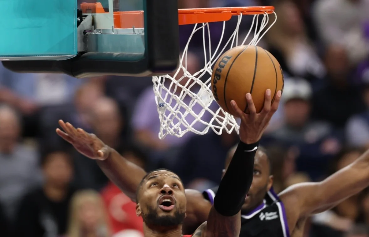 Siete jugadores en dobles dígitos en la victoria de los Blazers