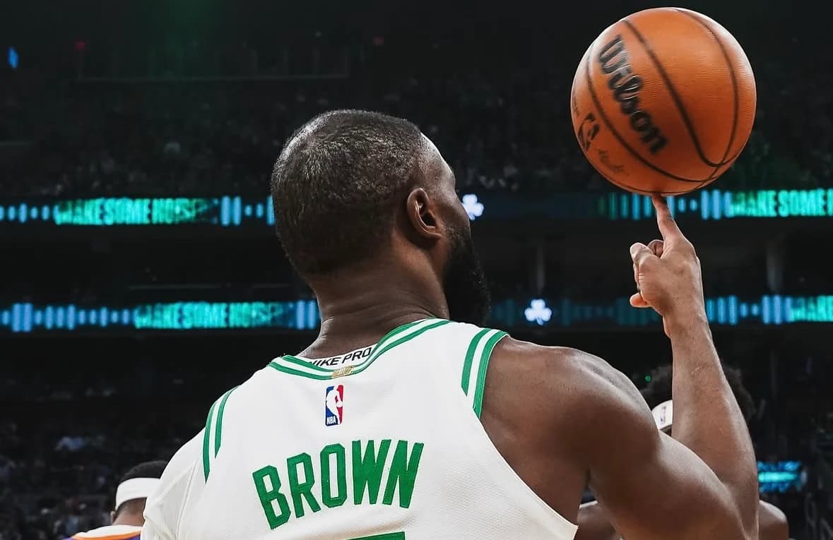 El representante de Brown desmiente petición para ir a los Bucks