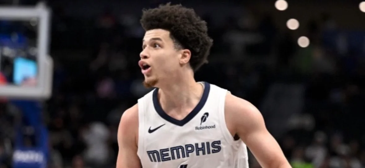 Grizzlies pasaron de pedir una primera ronda por Clayton a cortarlo